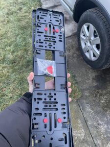 Vékony rendszámtábla-keret autóhoz [2 darabos szett] photo review